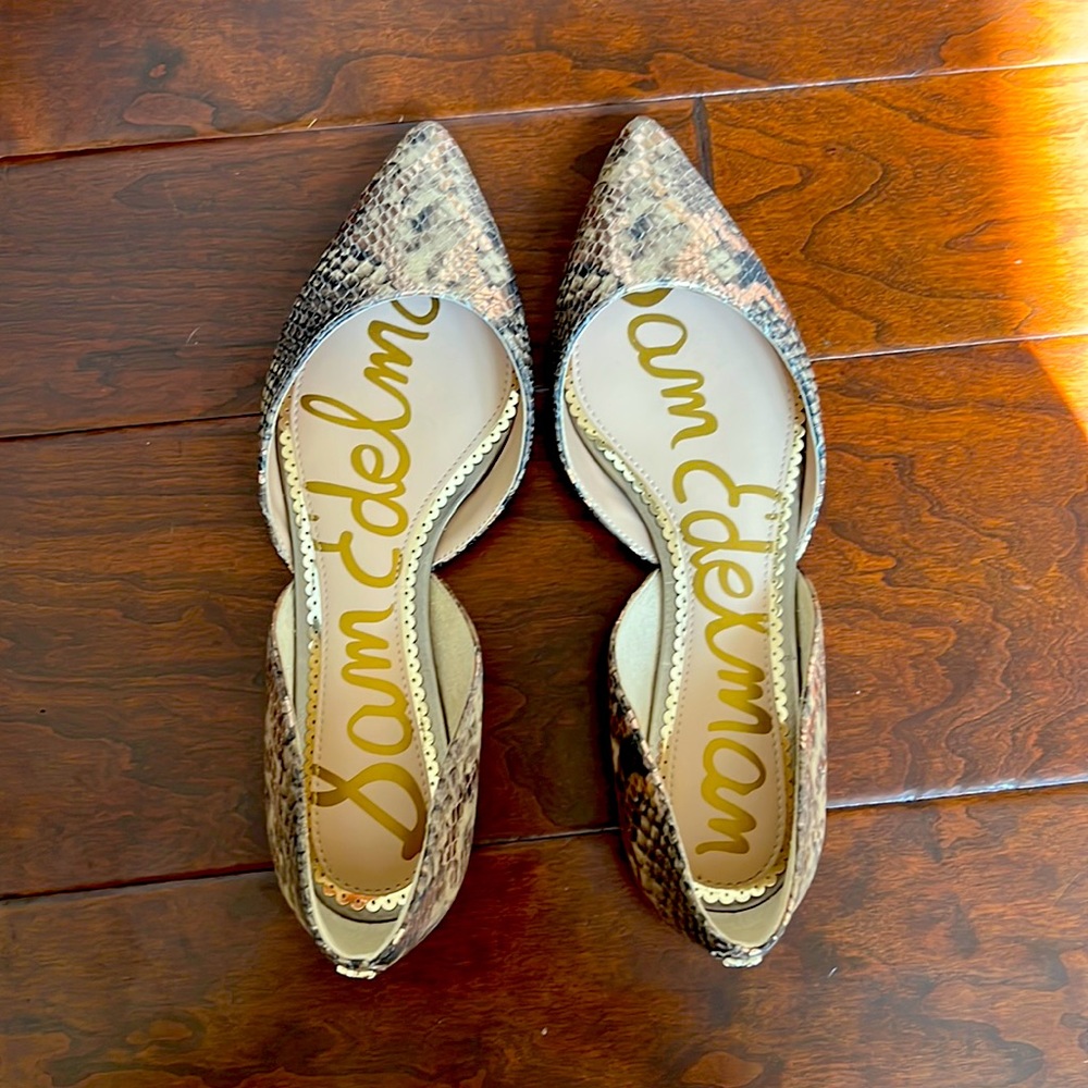 Sam Edelman snake skin size 7.5 flats. Worn once. Excellent condition.